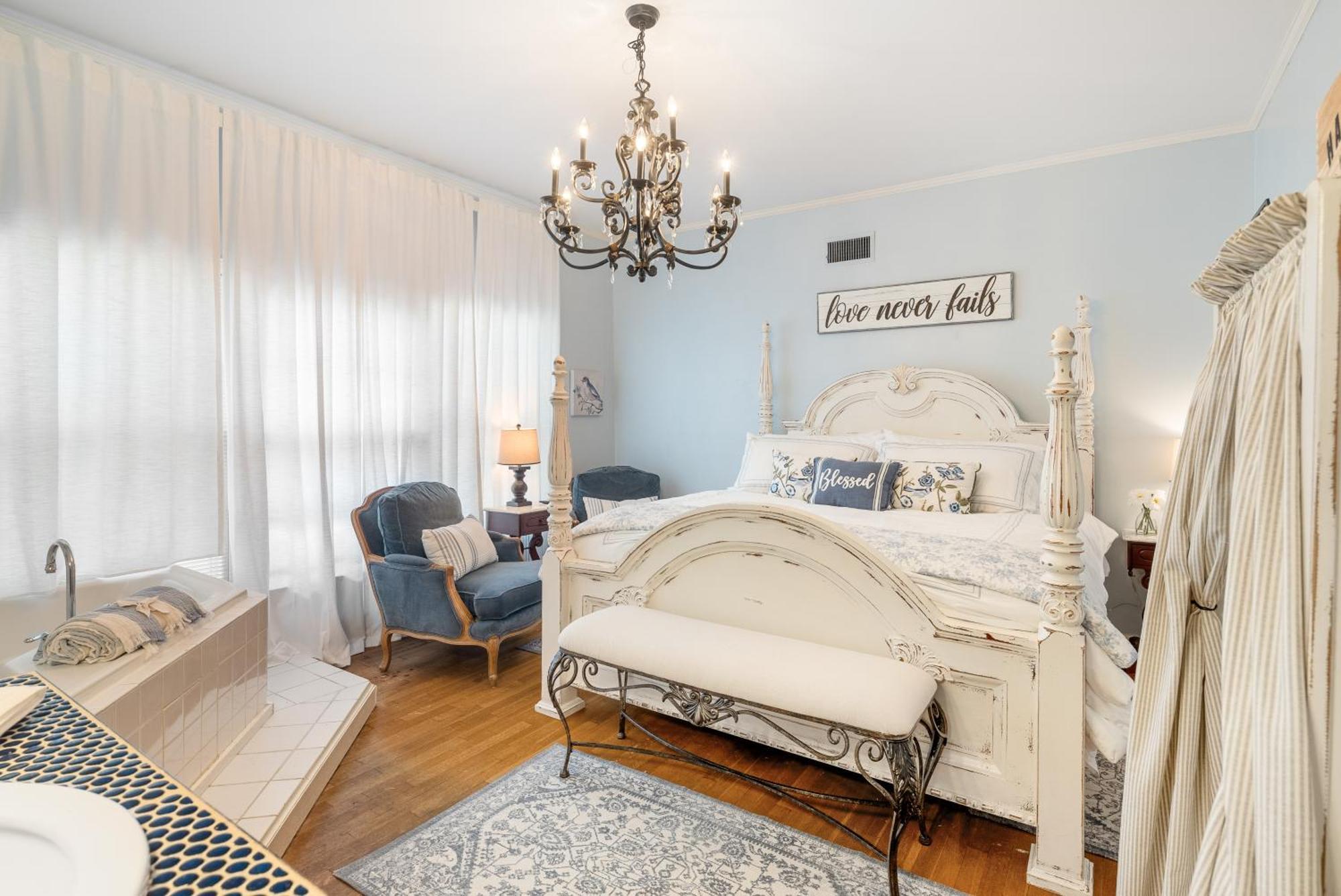 Beland Mansion-Blue Jay Suite! Fort Smith Buitenkant foto