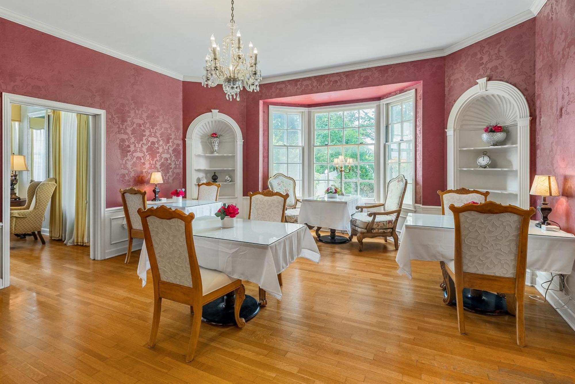 Beland Mansion-Blue Jay Suite! Fort Smith Buitenkant foto